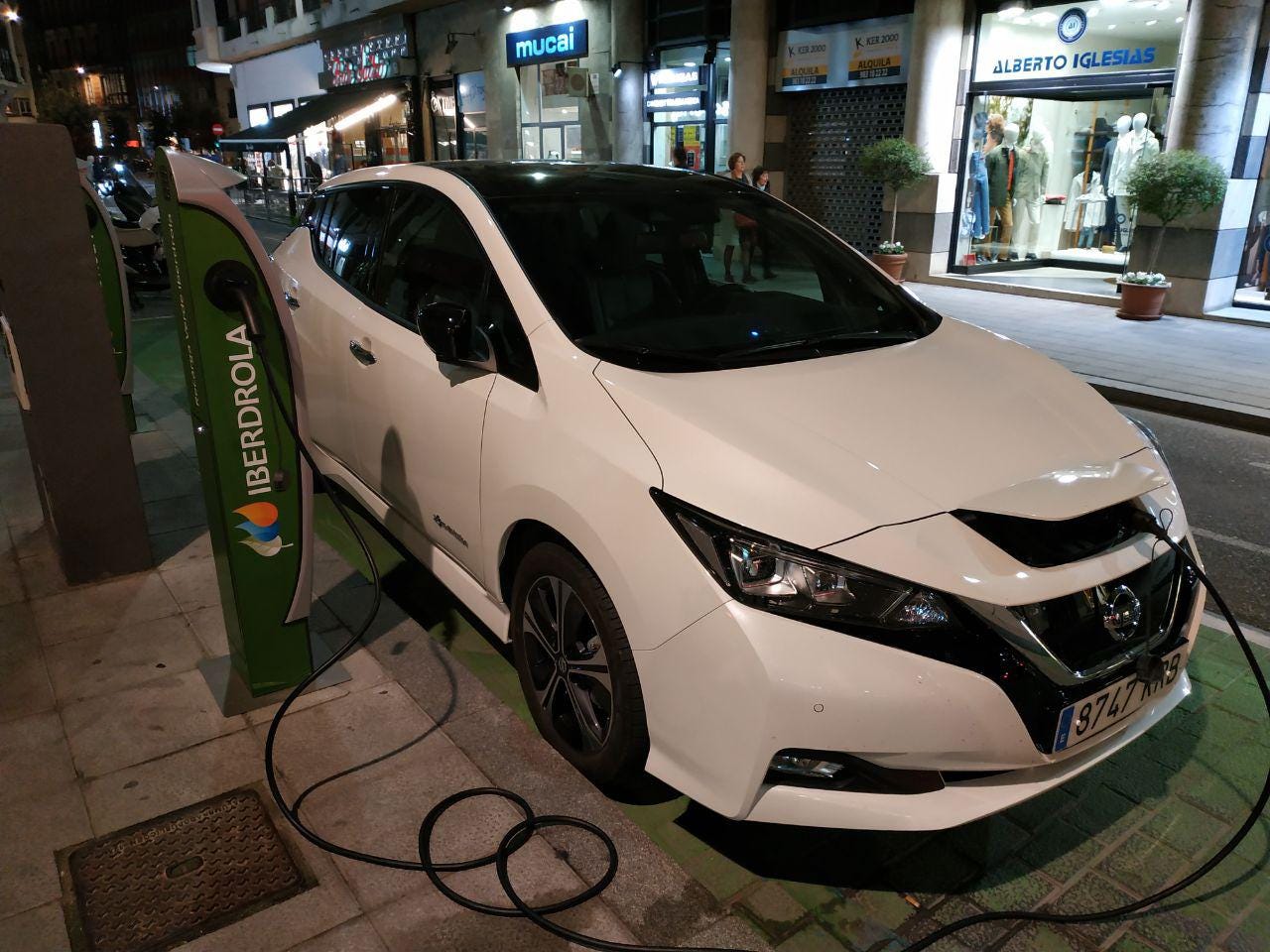 El Leaf aparcado en el Parque Tecnológico de Boecillo